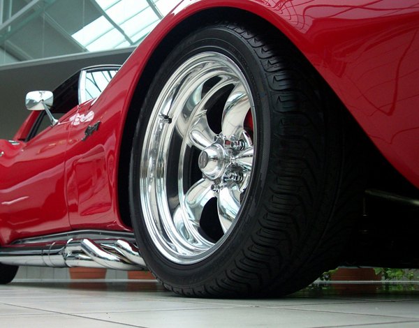 18" Polished Torq Thrust II Wheels